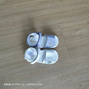 SANDALIAS AGUA DE BLANDITOS BY CRIOS