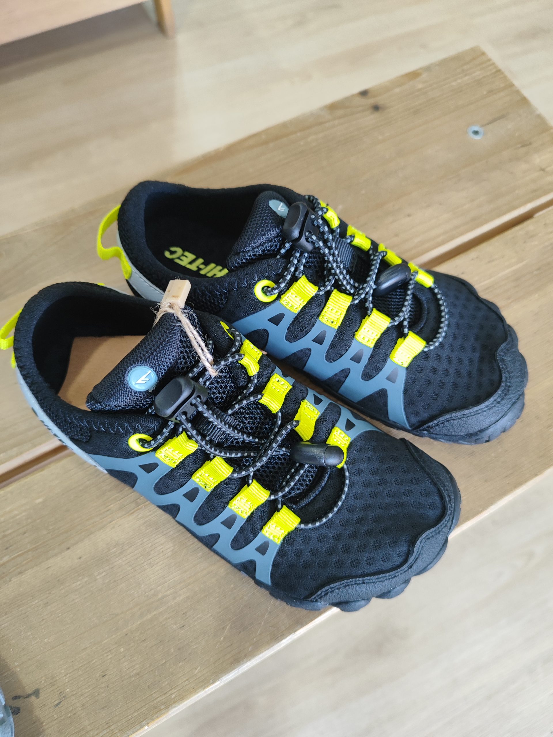 DEPORTIVAS ABYSS JUNIOR DE HI-TEC