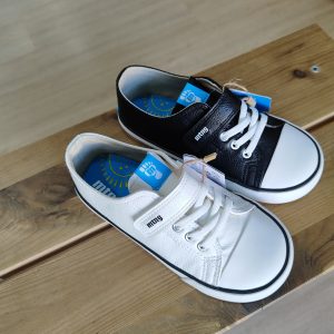 Deportivas CANVER de Mustang