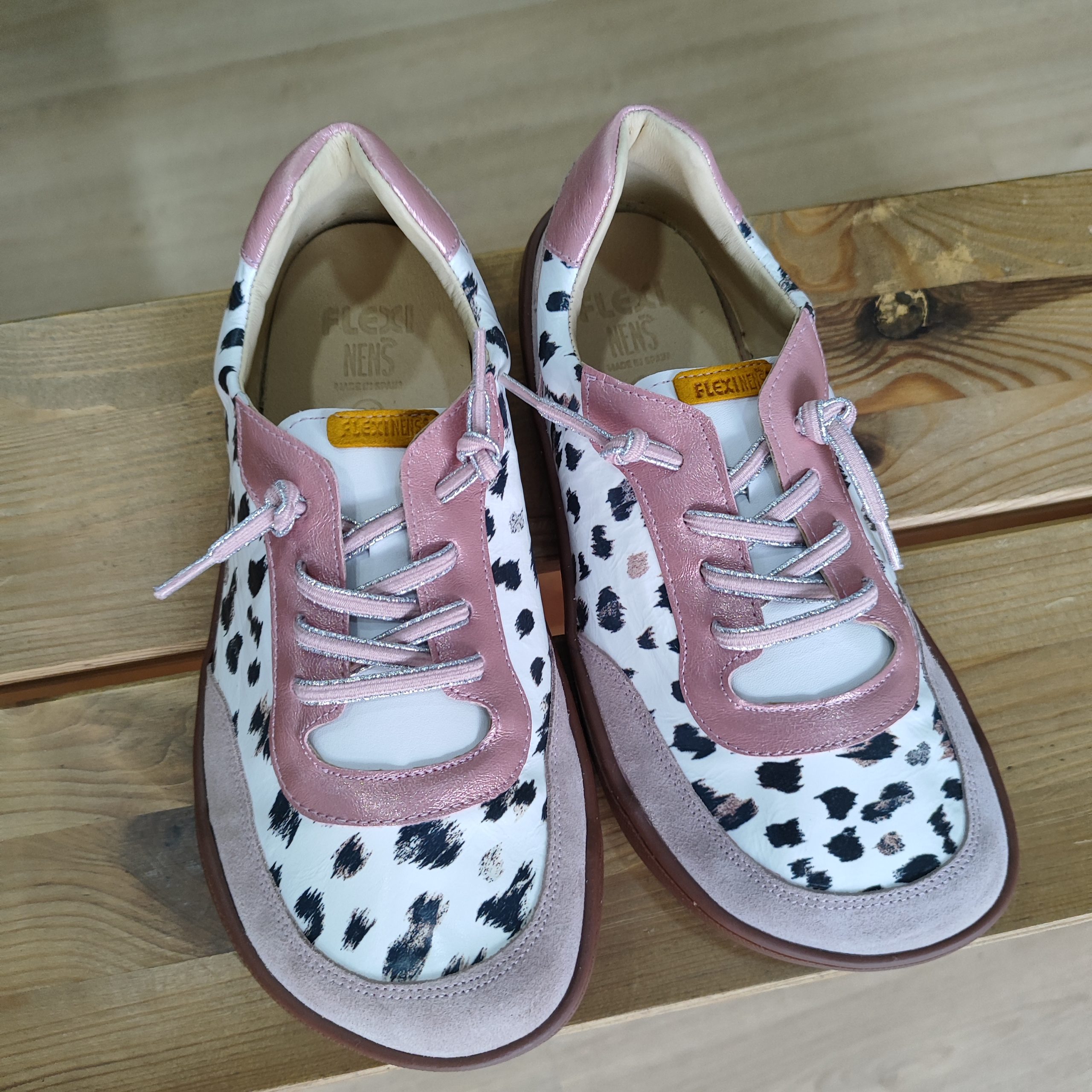 DEPORTIVAS LEO ROSA DE NENS