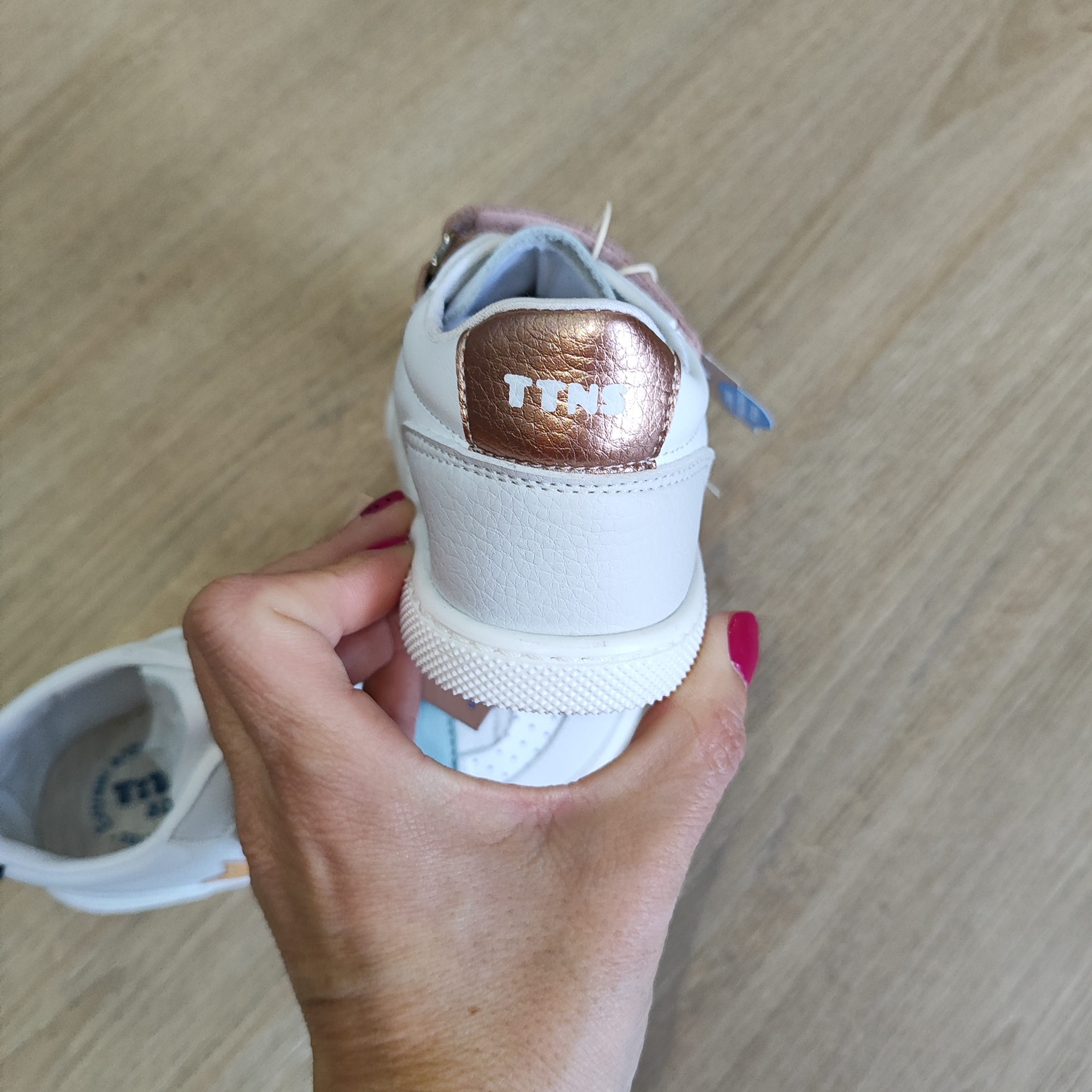 Deportivas JORDI de Titanitos - Imagen 4