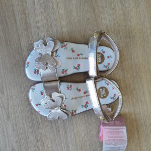 SANDALIAS BAREFOOT PIEL BRILLO Y MARIPOSA SLITE DE GIOSEPPO