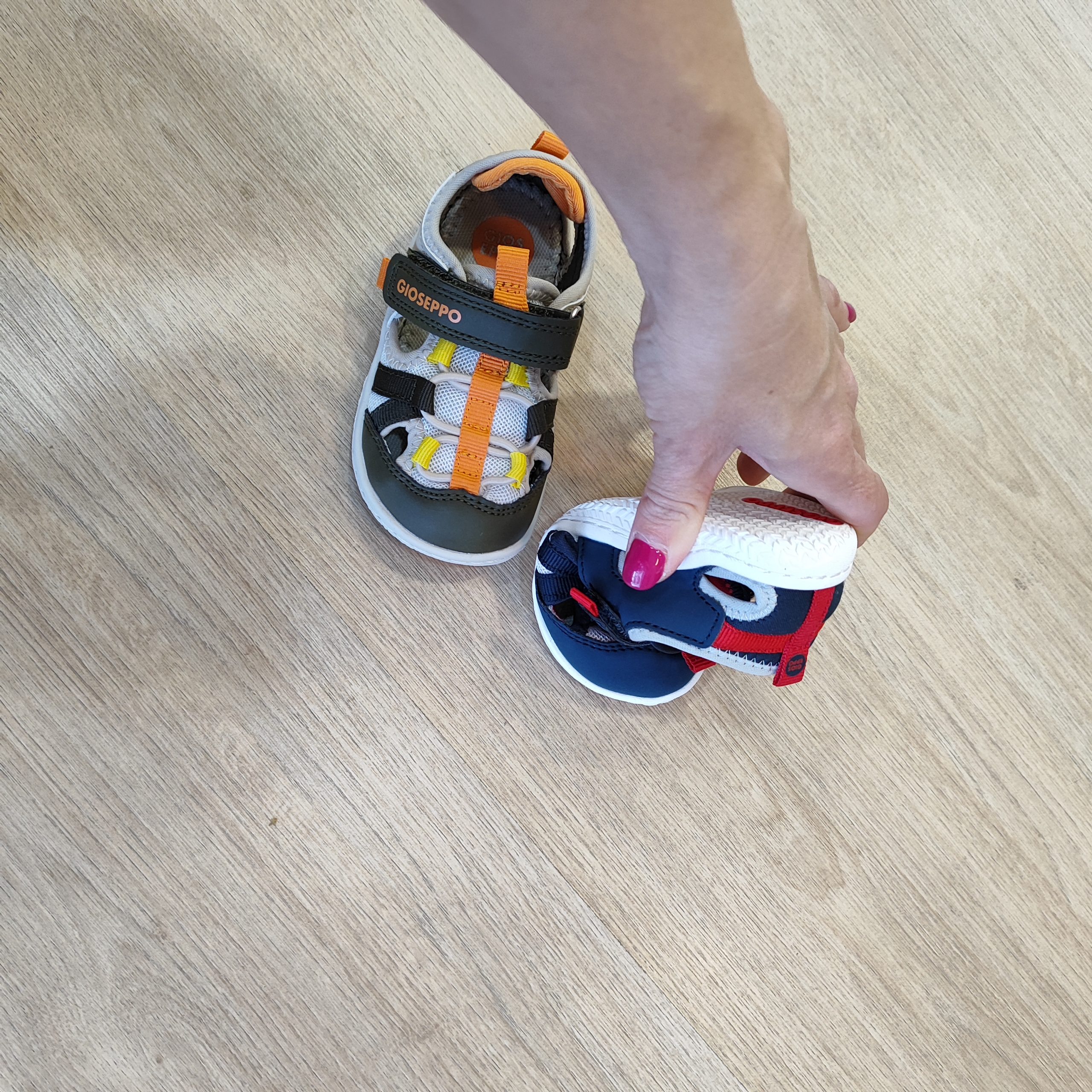 SANDALIAS BAREFOOT CANGREJERAS CALABAR DE GIOSEPPO - Imagen 2