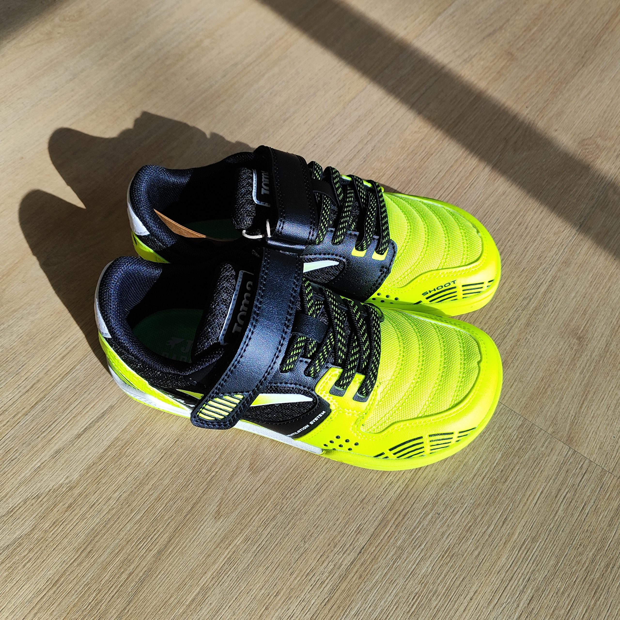 Deportivas futbol sala Joma - Imagen 2