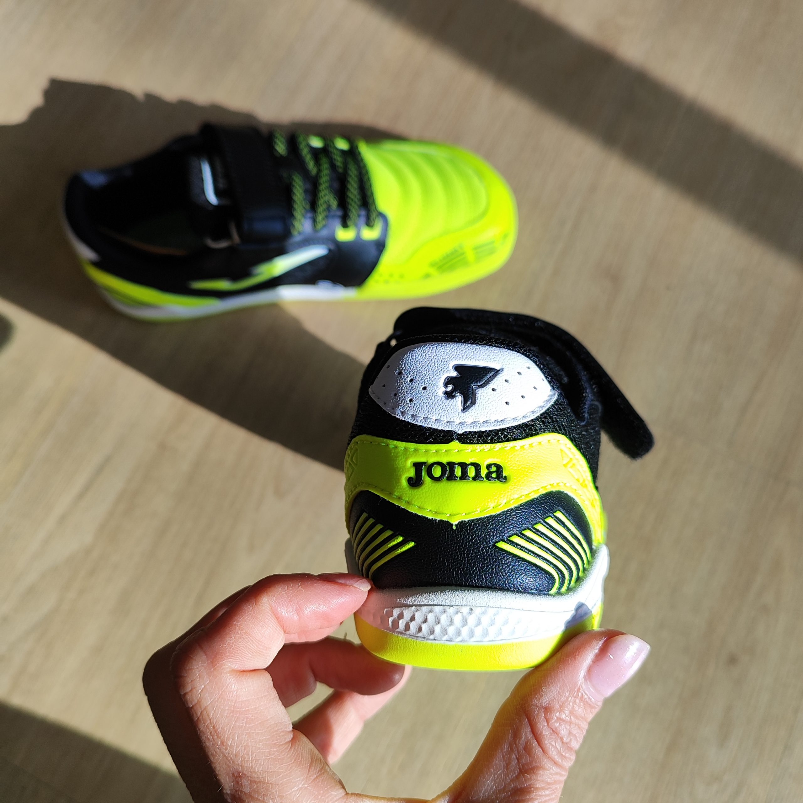 Deportivas futbol sala Joma - Imagen 5