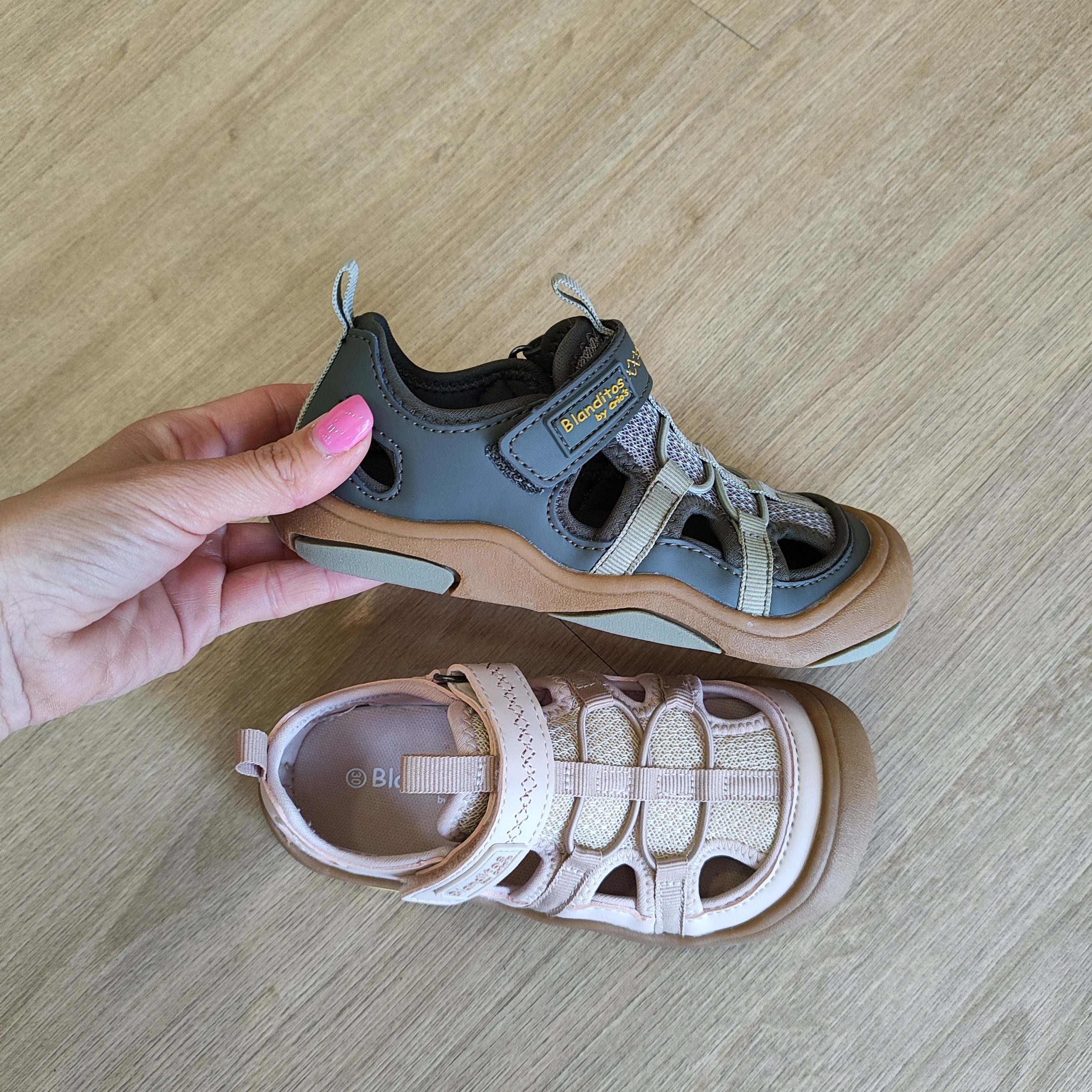 Deportivas tipo cangrejeras OLIMPO de Blanditos by Crios