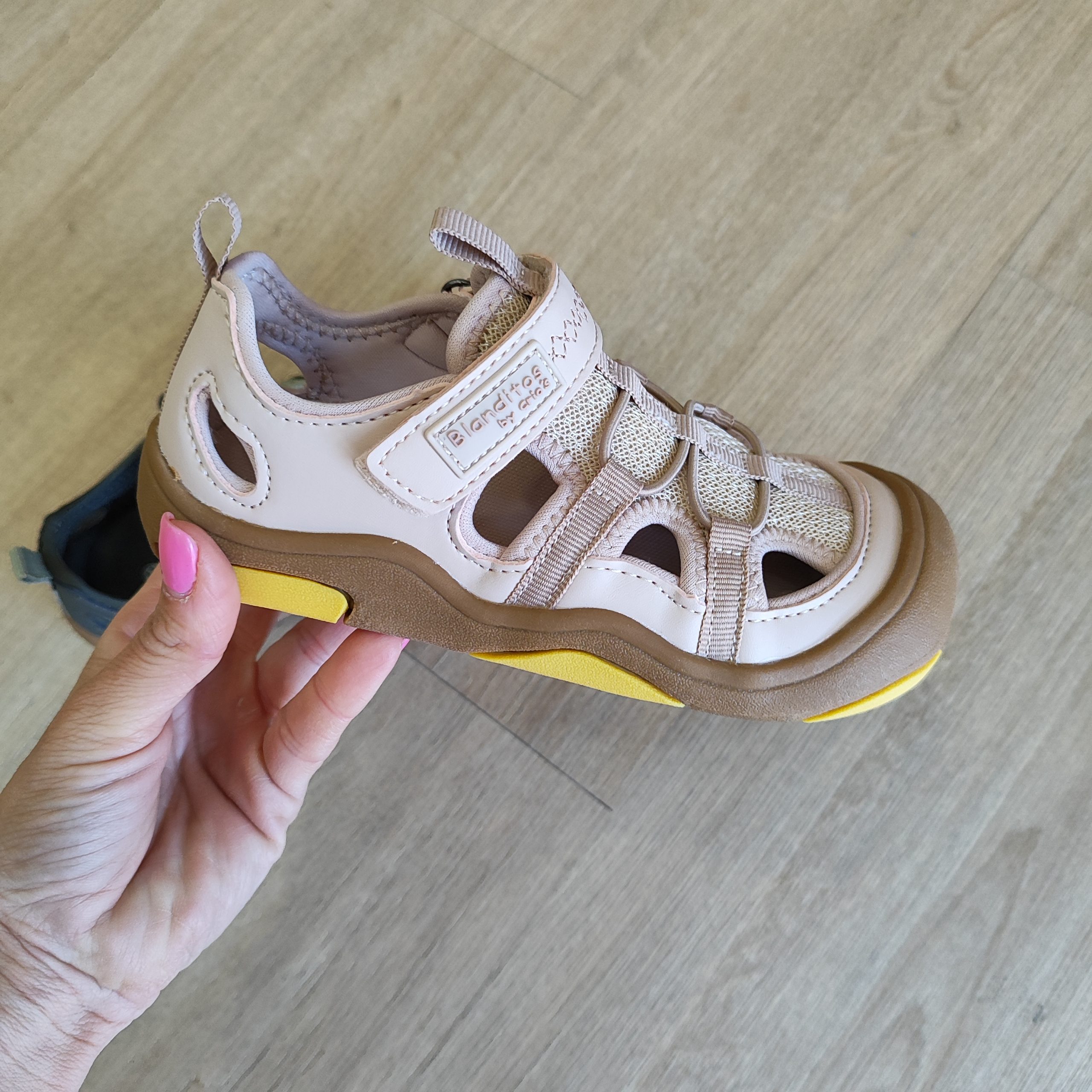 Deportivas tipo cangrejeras OLIMPO de Blanditos by Crios - Imagen 6