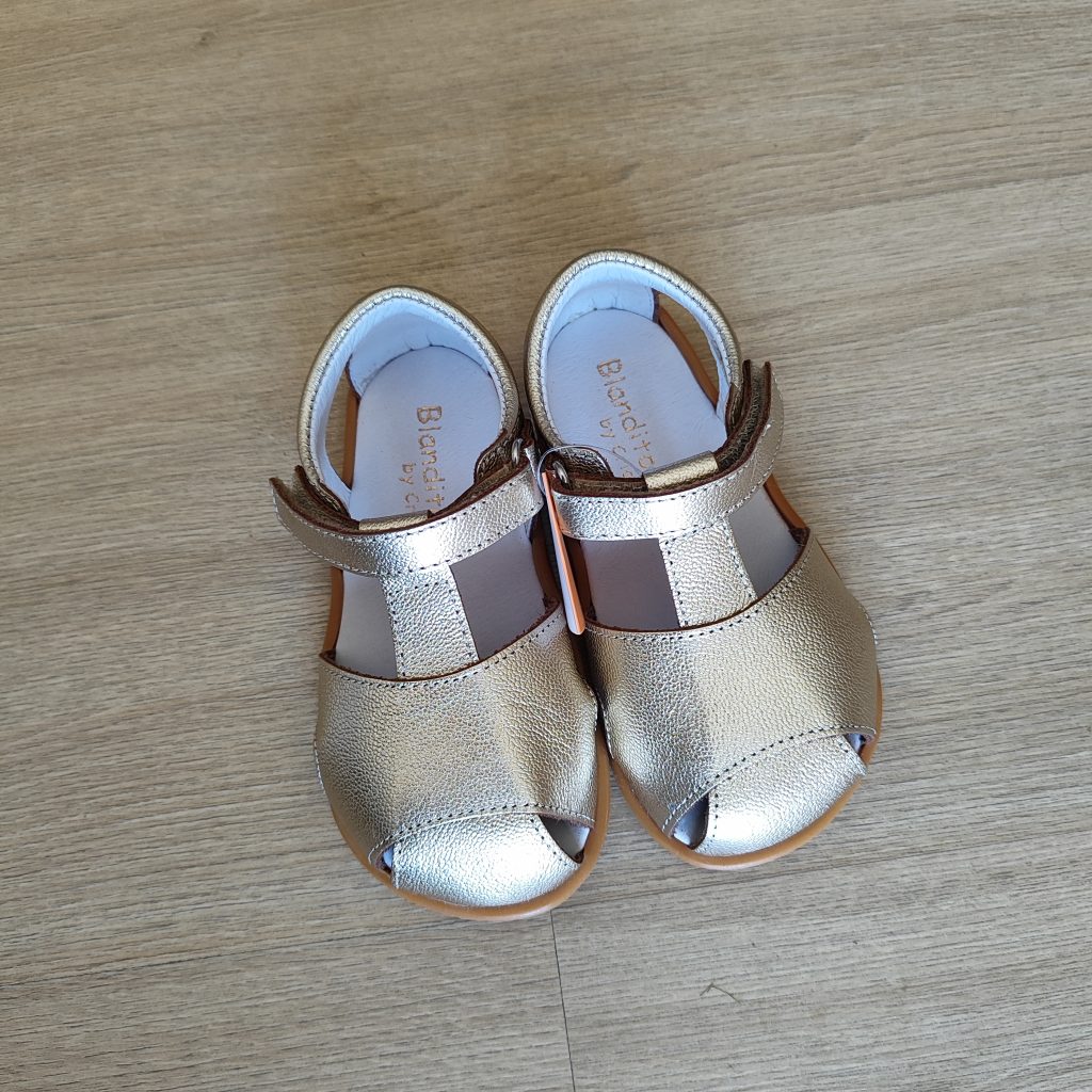 Sandalias JAVA de Blanditos by críos